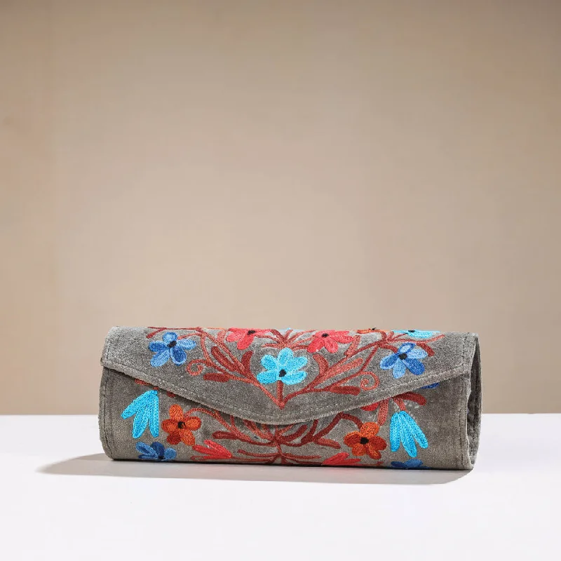 Luxurious Bags With Limited-Time Offers Grey - Original Chain Stitch Crewel Embroidery Velvet Clutch Luxurious Bags With Limited-Time Offers Grey - Original Chain Stitch Crewel Embroidery Velvet Clutch