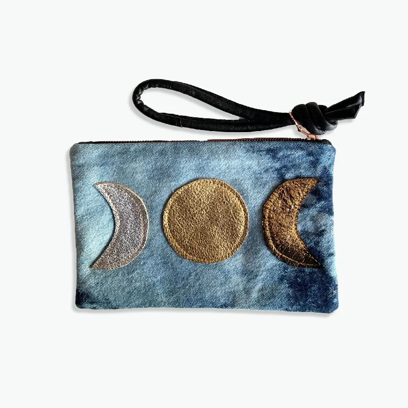 Bags For Free-Spirited And Artistic Styles Abundance Clutch metallic moons